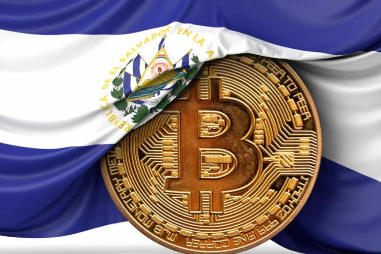 "Bitcoin v Salvadoru by mohl stát poskytovatele peněz, jako je Western Union až 400 milionů dolarů ročně" říká prezident Bukele