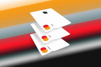 Mastercard představuje kartu uzpůsobenou pro osoby s&nbsp;postižením zraku