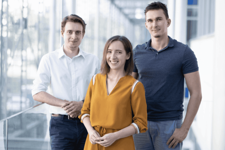 Investovat chce každý, ale kam si jít pro informace a nespálit se? #Investee