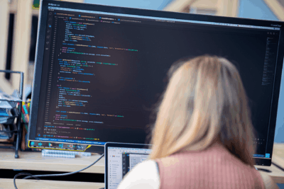 DX Heroes rozšířili tým o&nbsp;třetinu, vývojářskou zkušenost nově zlepšují pro Smartlook a&nbsp;Easy Software