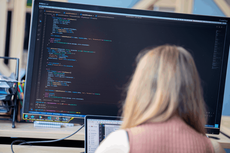 DX Heroes rozšířili tým o třetinu, vývojářskou zkušenost nově zlepšují pro Smartlook a Easy Software