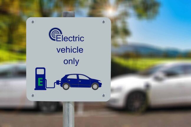 Zájem o půjčování elektromobilů roste. Data HoppyGo ukazují meziroční nárůst o stovky procent.