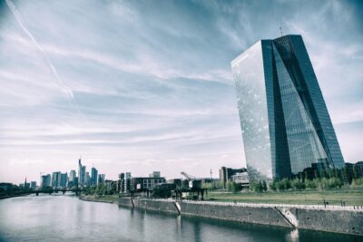 Ben Laidler, eToro: ECB riskuje finanční nestabilitu univerzálním zvýšením úrokových sazeb