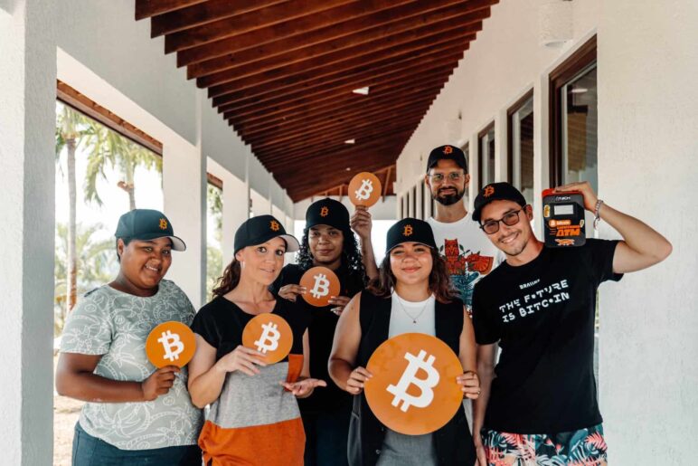 AmityAge - Bitcoinová akademie slovenského původu