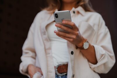 V říjnu odstartují platby na&nbsp;kontakt. ČNB zpřístupní platby pomocí telefonního čísla